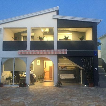 Apartment Roko Вир Екстериор снимка