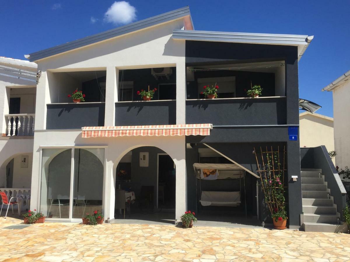 Apartment Roko Вир Екстериор снимка