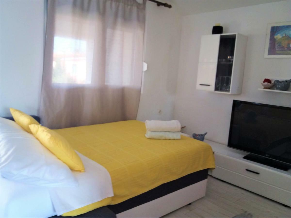 Apartment Roko Вир Екстериор снимка